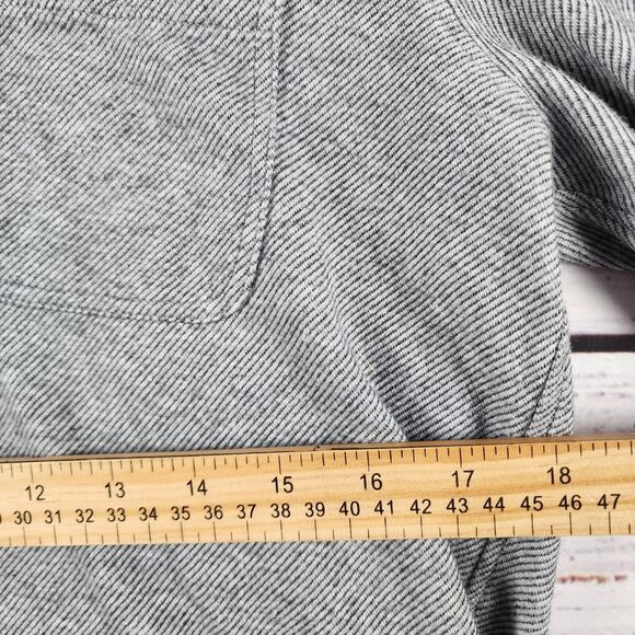 Faherty Brand Knit Button Shirt Gray M Long Sleeve Stretch Herringbone Knit Soft - Picture 8 of 8